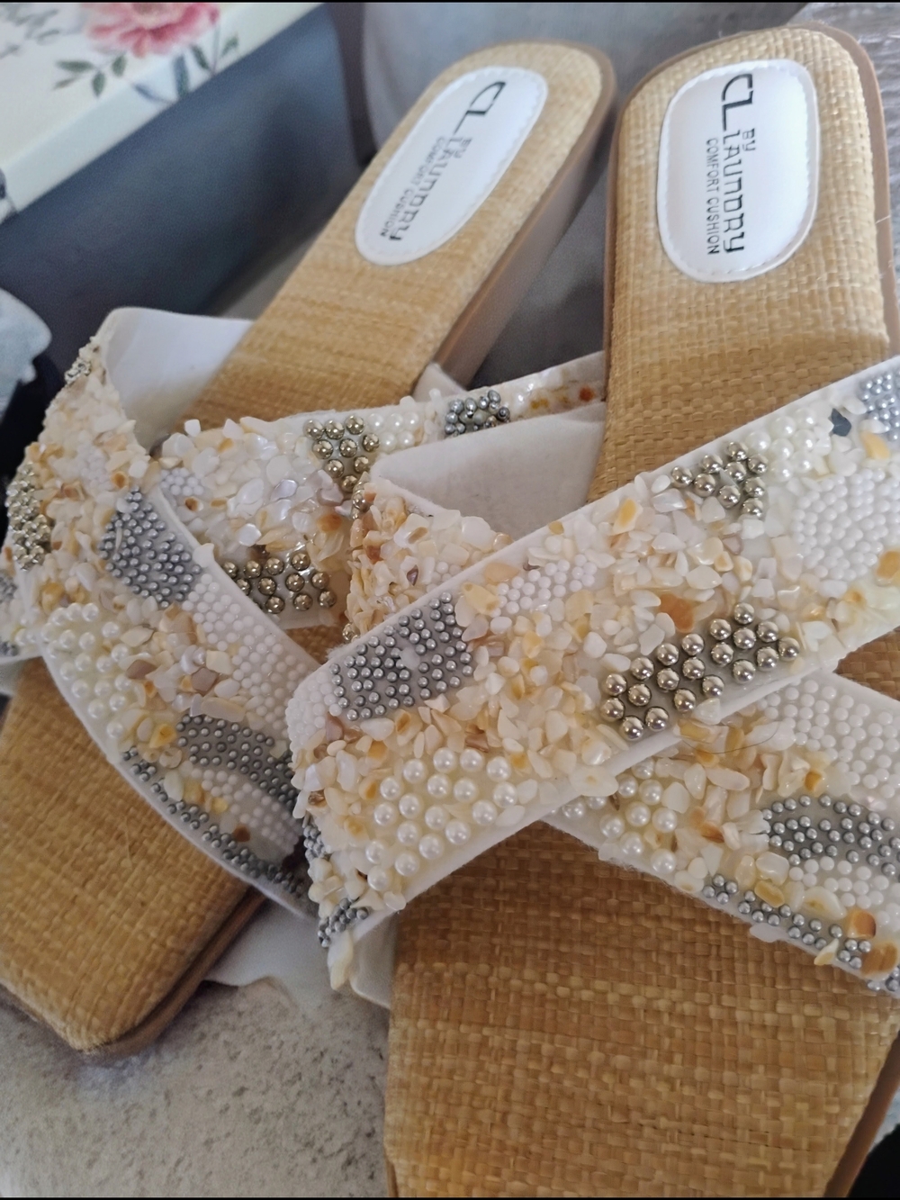 Long Beach By C L Laundry Size 11 Ivory Embellished Slide Sandals Never Worn